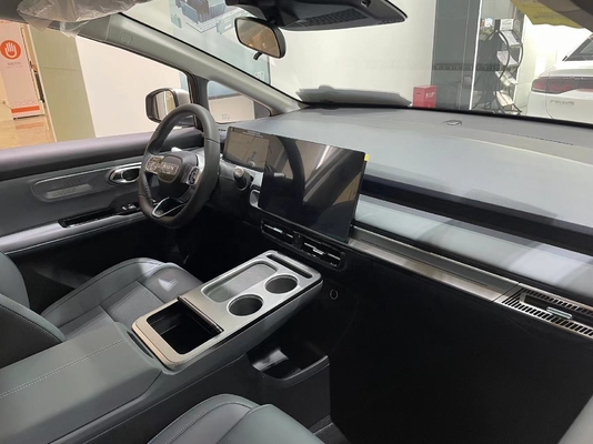 s 2023 AION Y Plus Energy SUV με εμβέλεια 400-600 χλμ. και σκούρα εσωτερικά καθίσματα 5