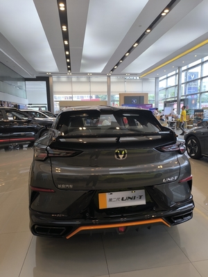 Τσάνγκαν UNI-T 1.5T 5 θυρών 5 θέσεων SUV 4535*1870*1565 και χαμηλό συνολικό κόστος ιδιοκτησίας