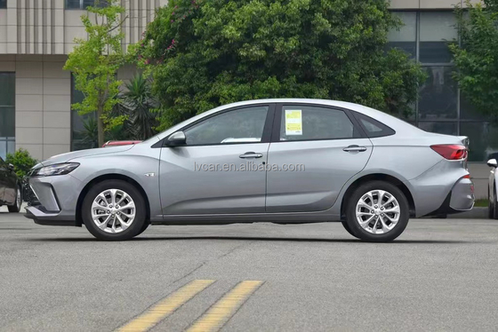 Ηλεκτρικό μπροστινό παράθυρο και ESC 2022 Chevrolet Monza Hybrid με εσωτερικό σκούρο δέρμα