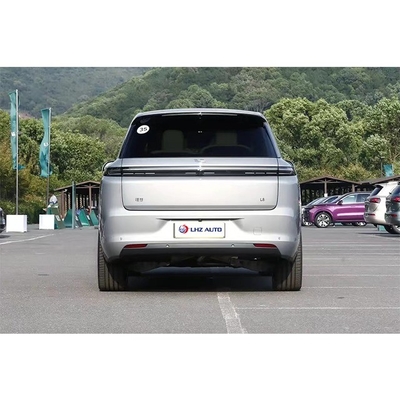 Το 2022, το πολυτελές SUV του Λι Λ8 με υψηλή ροπή και προηγμένη τεχνολογία.
