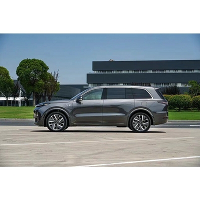 Το 2023 το πολυτελές SUV 6 θέσεων του Li L9 με Plug-In Υβριδικό και Μεγάλη Αντοχή.