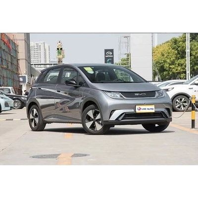 Η BYD Dolphin είναι ένα μικρό αυτοκίνητο με χωρητικότητα μπαταρίας 70kWh και 100% ηλεκτρικό καύσιμο το 2024