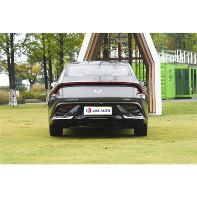 Ζήστε την πολυτέλεια με το 2024 Starlight Hybrid Sedan 5 θυρών 5 θέσεων Perfection της Wuling