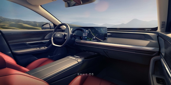 Xpeng P7 Ev 5 θέσεις Ηλεκτρικό SUV αυτοκίνητο με σκούρο εσωτερικό χρώμα και τύπου κινητήρα τουρμποκινητήρα