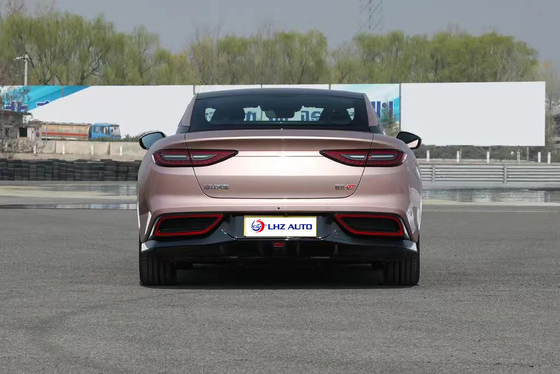 2023 Nezha GT's State-of-the-Art 100% ηλεκτρικό σπορ αυτοκίνητο με 3.7s 4WD επιτάχυνση