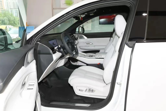 Υψηλής ταχύτητας ηλεκτρικό SUV 2023 Xpeng G9 με πανοραμική ηλιακή στέγη και 702 χλμ.