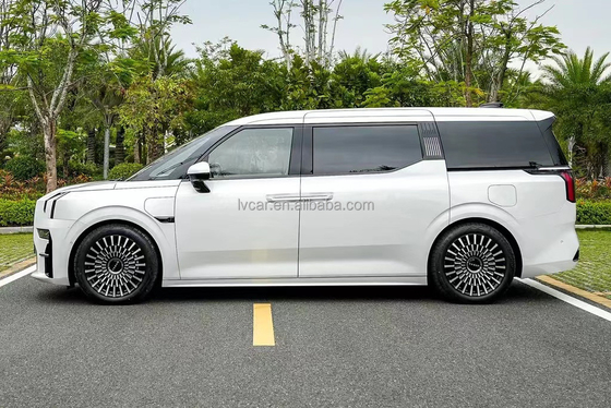 ZEEKR 009 6-θέσιμο πολυτελές MPV με 116kWh χωρητικότητα μπαταρίας και 0,5 ώρες χρόνου φόρτισης