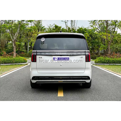 ZEEKR 009 6-θέσιμο πολυτελές MPV με 116kWh χωρητικότητα μπαταρίας και 0,5 ώρες χρόνου φόρτισης