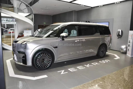 ZEEKR 009 6-θέσιμο πολυτελές MPV με 116kWh χωρητικότητα μπαταρίας και 0,5 ώρες χρόνου φόρτισης