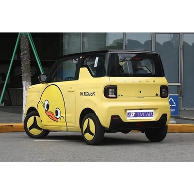Εφοδιασμένο με πίσω κάμερα Geely Panda Mini Energy Vehicle με εμβέλεια 200 χιλιομέτρων και 3 κυλίνδρους