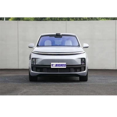 Το L9 του Li Xiang είναι ένα πολυτελές SUV με ABS και μέγιστη ταχύτητα 180 χλμ. την ώρα.