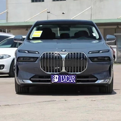 BMW I7 μεταχειρισμένο Μηδενικό χιλιόμετρο Ηλεκτρικό Sedan Δερμάτινο φως προβολέα LED 5 θέσεις Αριστερά