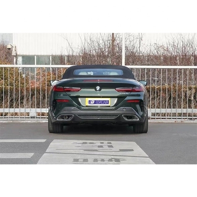 BMW 840i Μεγάλη Ιπποδύναμη Πίσω τροχιά κίνηση Καμπριολέ Σπορ αυτοκίνητο με 360° πίσω κάμερα