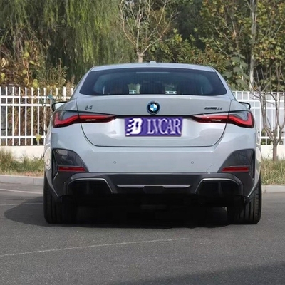 Η BMW i4 το εξοπλισμένο με ABS αυτοκίνητο υψηλής απόδοσης που είναι επιτυχία για τους αγοραστές.
